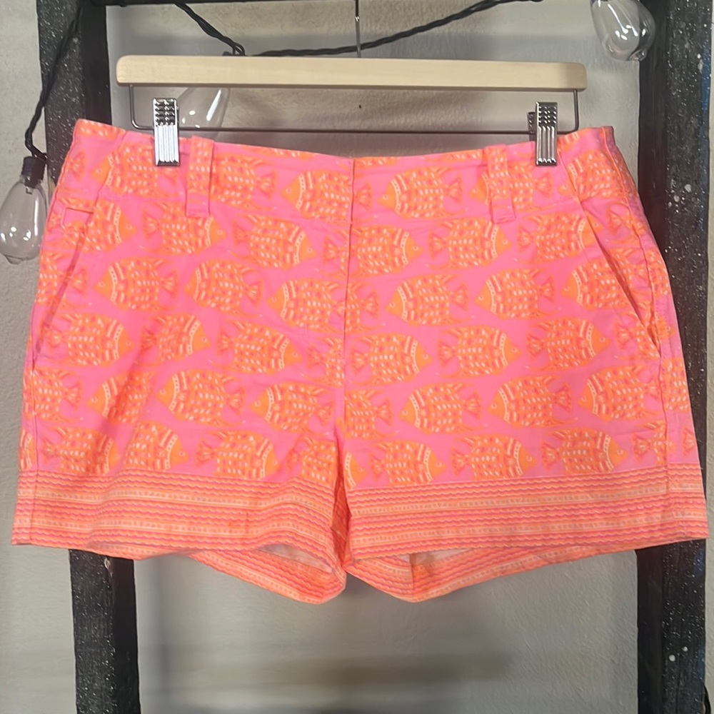 Vineyard Vines shorts. Size 6